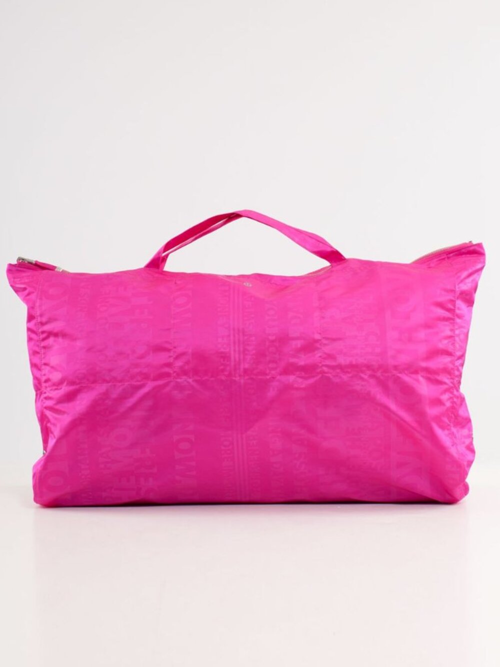 Lululemon Yogi Tote III New With Tags in Discover Manifesto Embossed Paris Pink